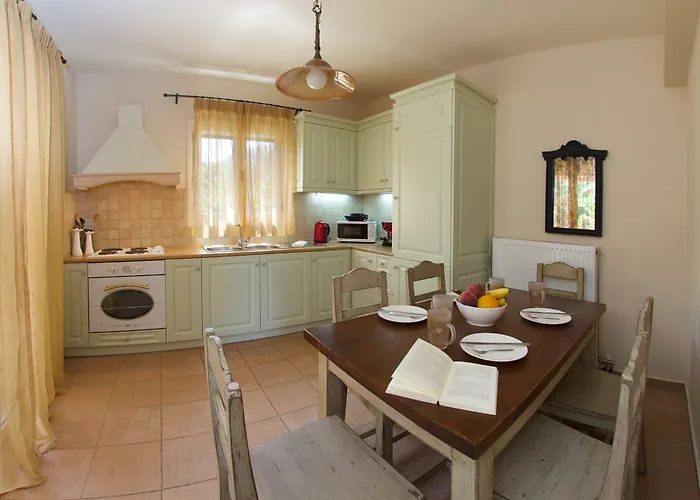 Stamoulis Vila Agia Efimia